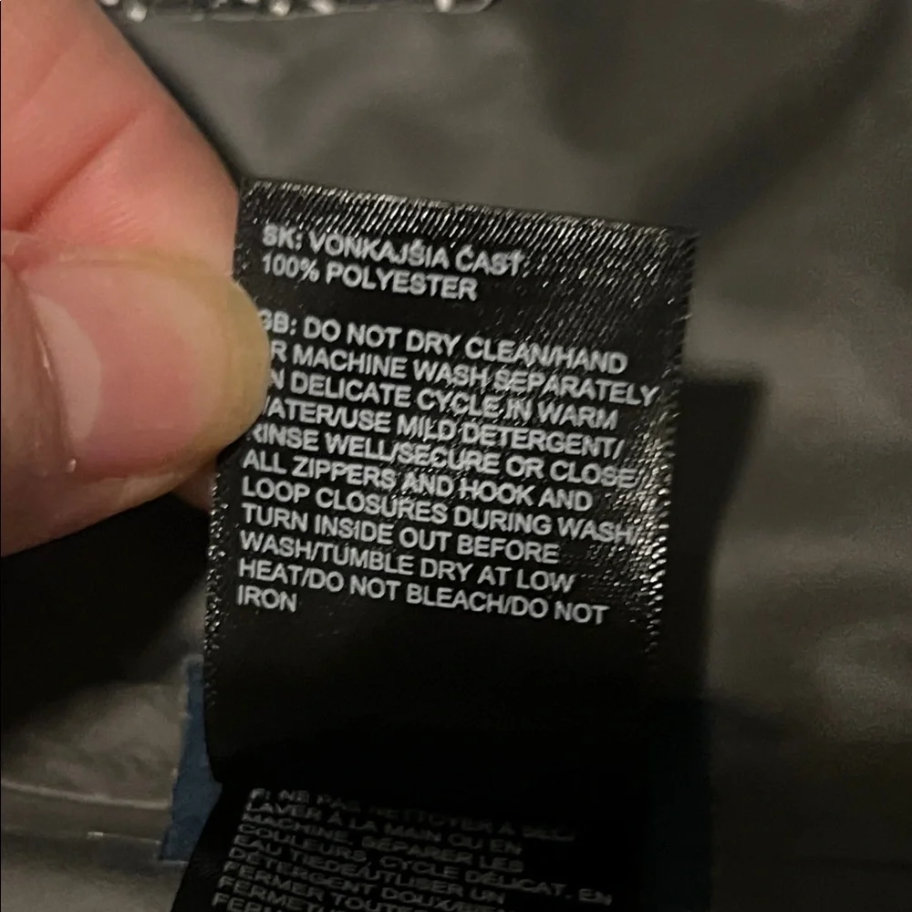 The North Face girls size 7/8  Navy Raincoat - Picture 7 of 9